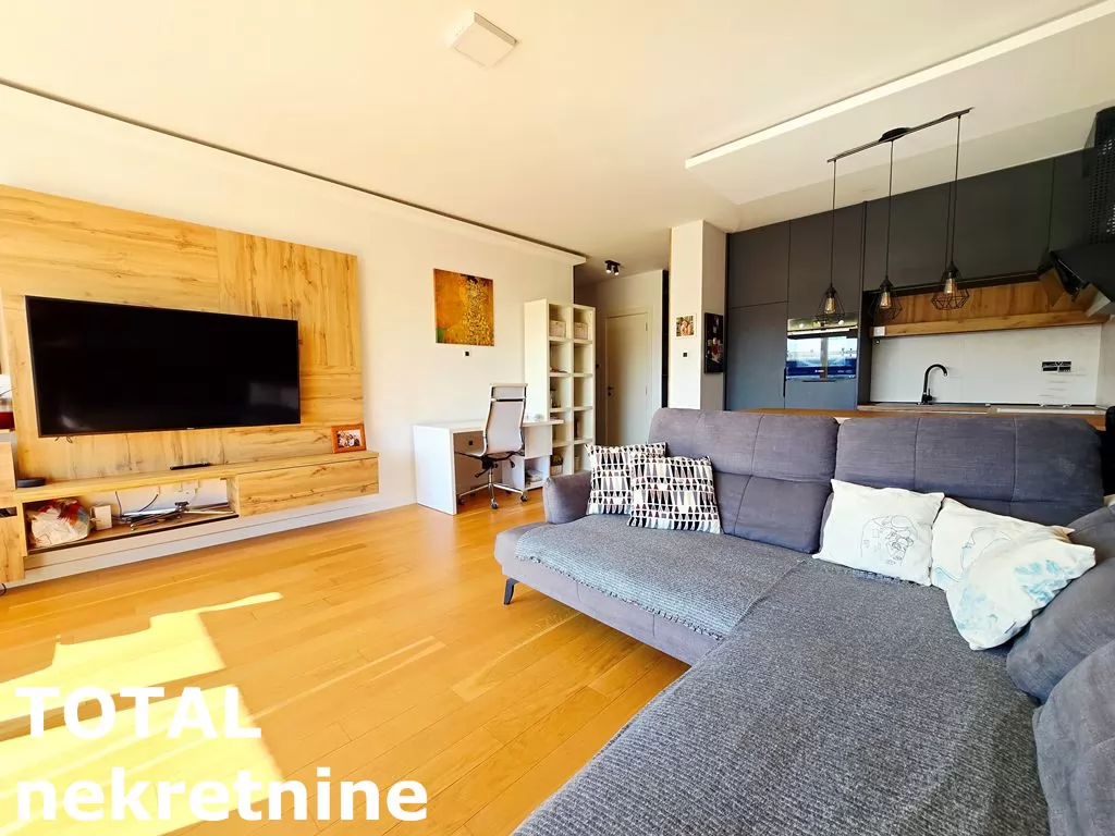 Stan,NOVI SAD,BULEVAR PATRIJARHA PAVLA,kv: 74.00, € 205000, ID: 1101393 4