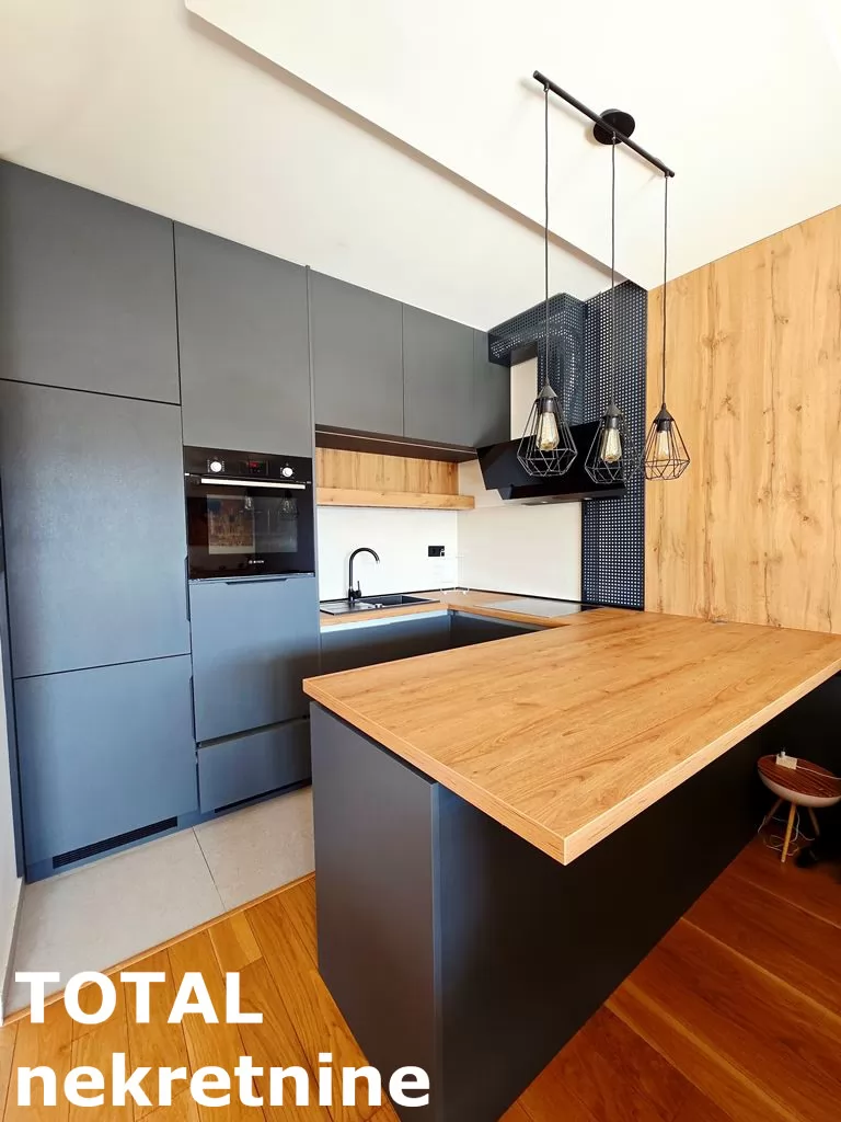 Stan,NOVI SAD,BULEVAR PATRIJARHA PAVLA,kv: 74.00, € 205000, ID: 1101393 6