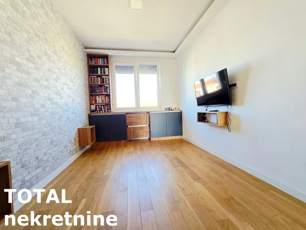 Stan,NOVI SAD,BULEVAR PATRIJARHA PAVLA,kv: 74.00, € 205000, ID: 1101393 9