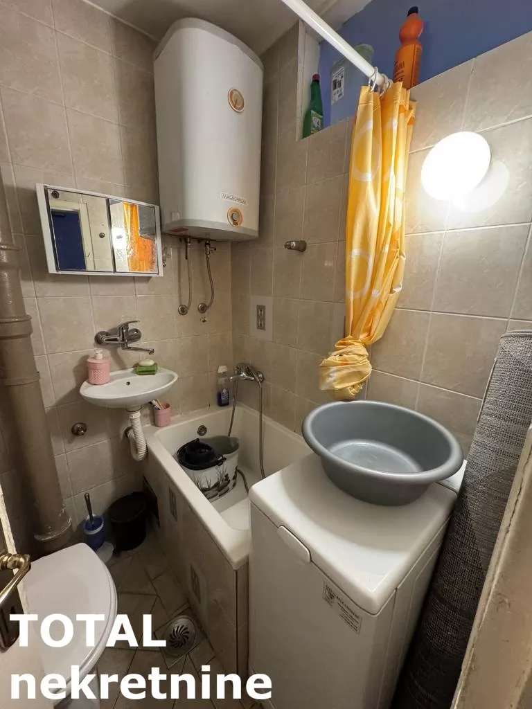 Stan,NOVI SAD,ZELEZNICKA STANICA,kv: 30.00, € 85000, ID: 1101544 6