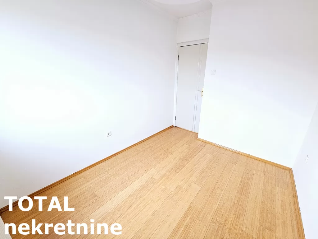 Stan,SREMSKI KARLOVCI,CENTAR,kv: 130.00, € 149500, ID: 1101525 18