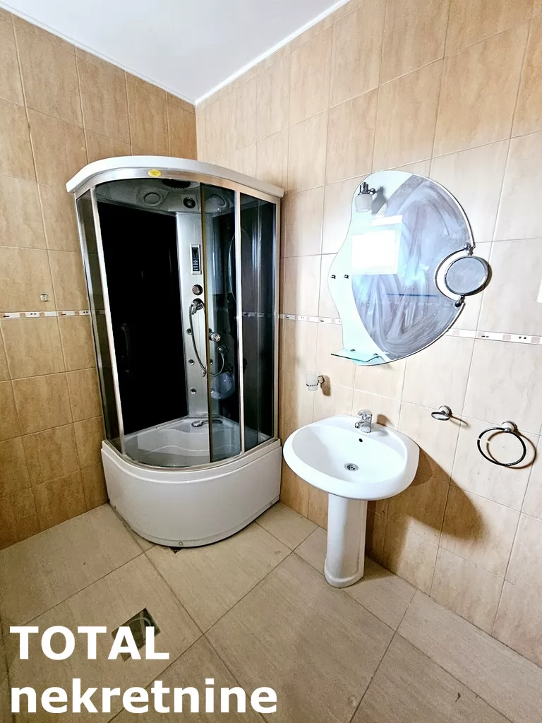 Stan,SREMSKI KARLOVCI,CENTAR,kv: 130.00, € 149500, ID: 1101525 9