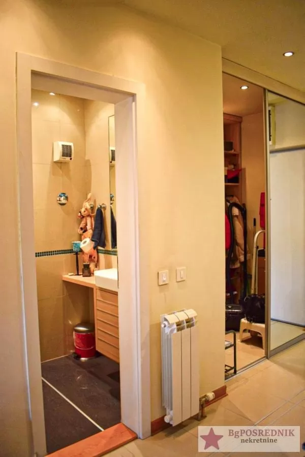 Voždovac, FON, Kalnička, 124m2 14