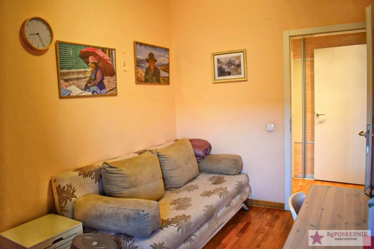 Voždovac, FON, Kalnička, 124m2 8