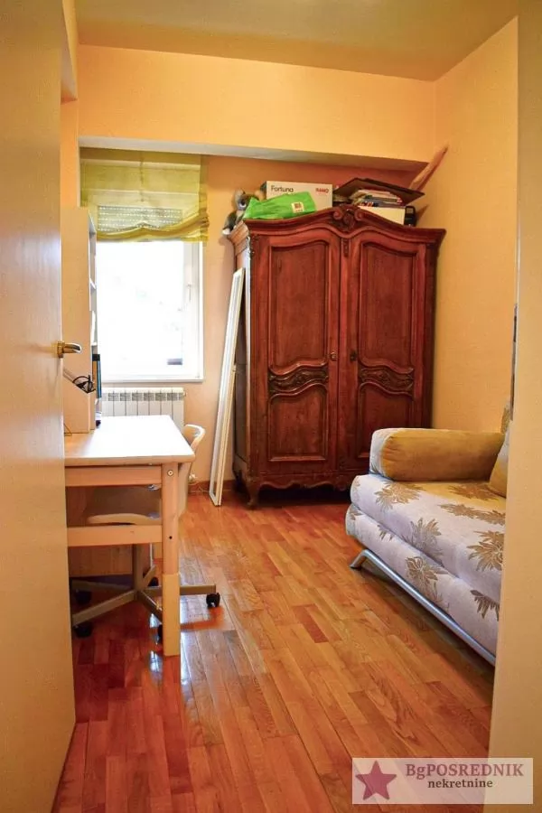 Voždovac, FON, Kalnička, 124m2 9