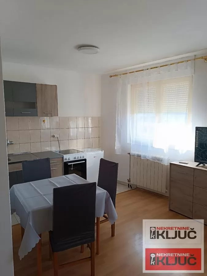 ADICE IZADEJE SE NAMEŠTENA GARSONJERA 3