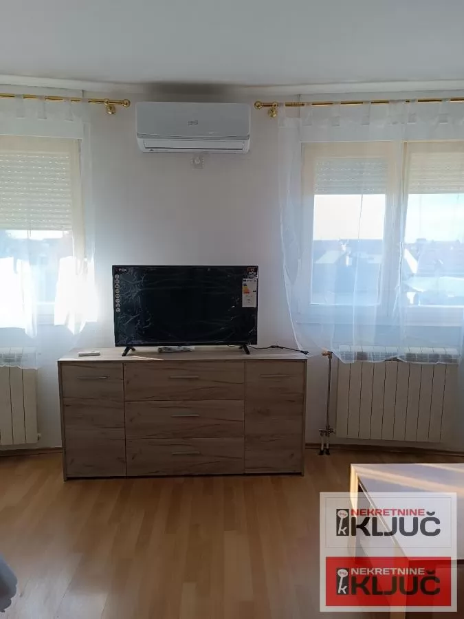 ADICE IZADEJE SE NAMEŠTENA GARSONJERA 4