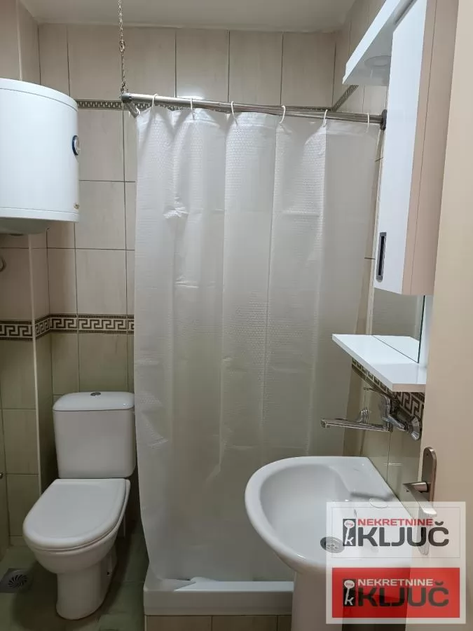 ADICE IZADEJE SE NAMEŠTENA GARSONJERA 6