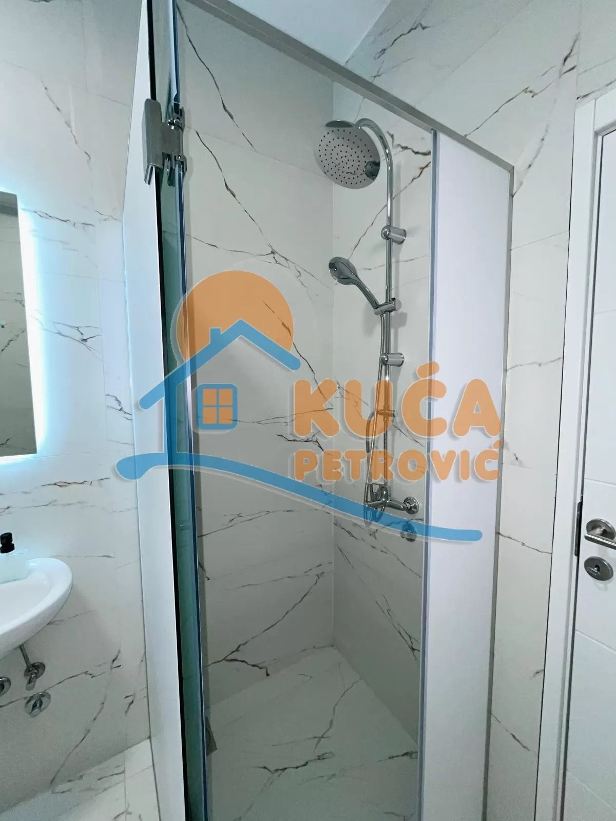 četvorosobna kuća, 550 m2, Niška Banja, Bulevar svetog cara ID: p-015107 17