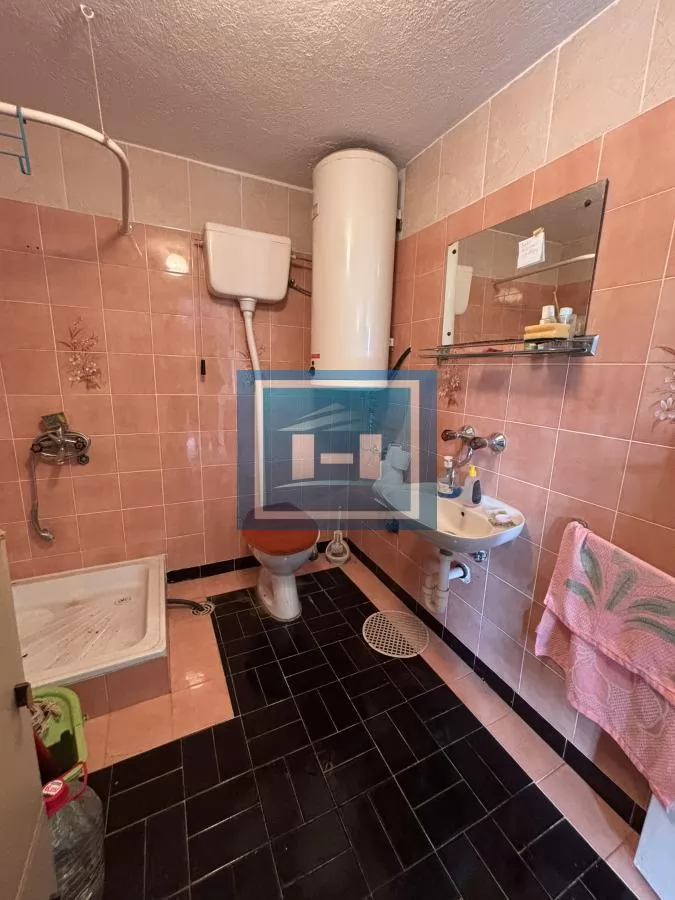 DOM KOJI SVI TRAŽE – SAVRŠEN ZA ŽIVOT VAN GRADA! 25