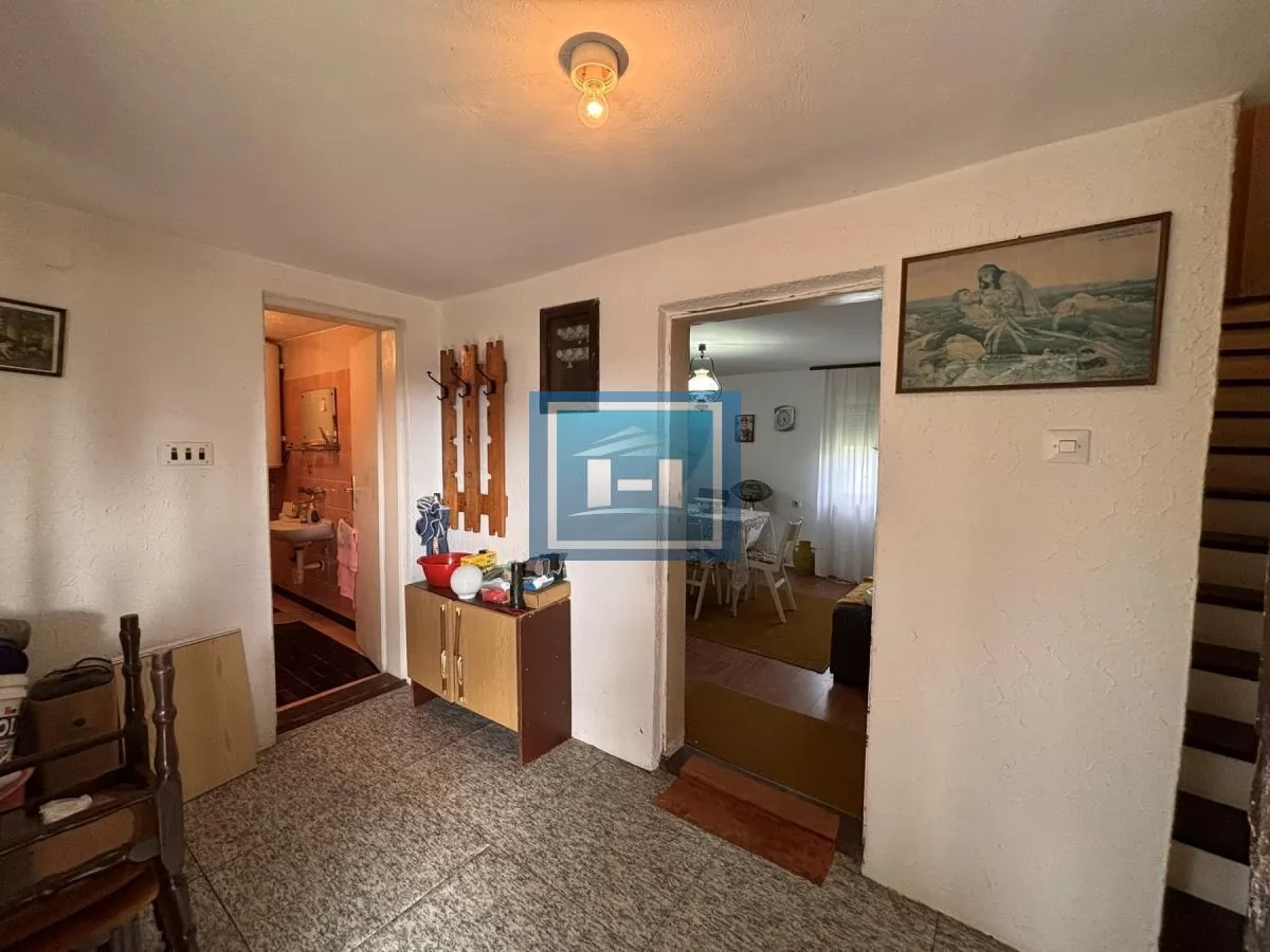 DOM KOJI SVI TRAŽE – SAVRŠEN ZA ŽIVOT VAN GRADA! 26