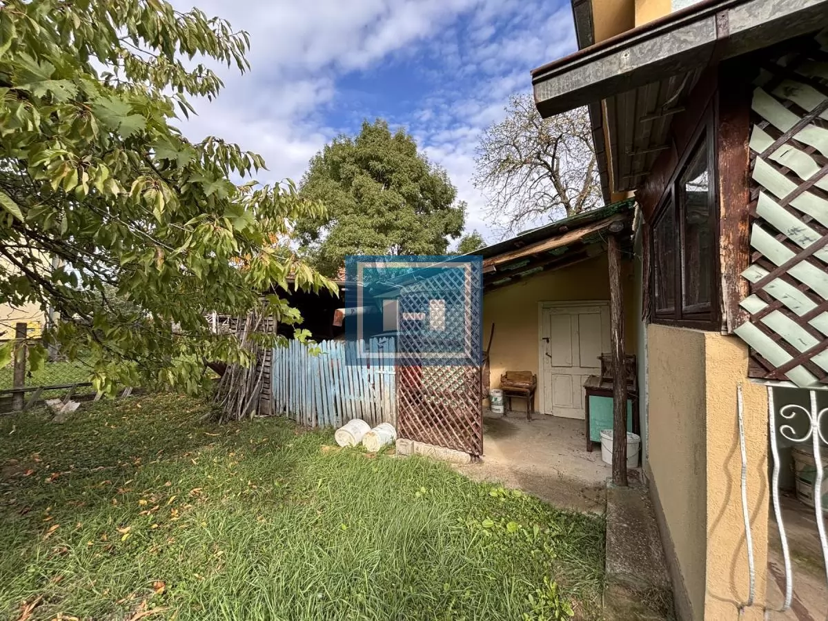 DOM KOJI SVI TRAŽE – SAVRŠEN ZA ŽIVOT VAN GRADA! 5