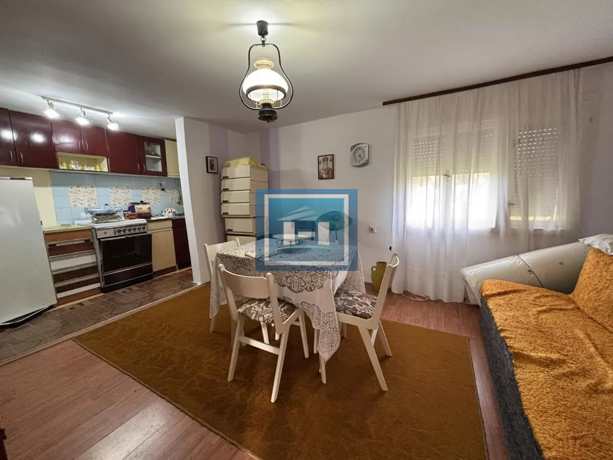 DOM KOJI SVI TRAŽE – SAVRŠEN ZA ŽIVOT VAN GRADA! 6