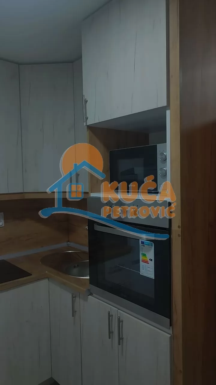 Jednosoban stan, 30 m2, Centar, Generala Milojka Lešjanina ID: i-015093 1