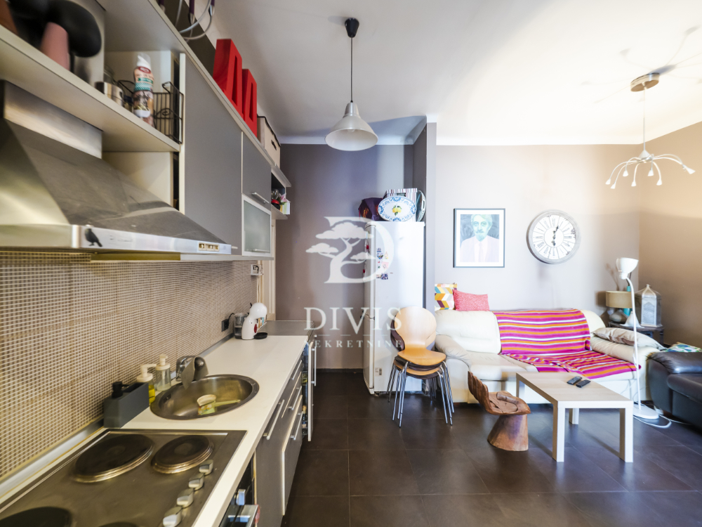 Elegantan 4 0 salonski stan u Nušićevoj ulici 81m2 2