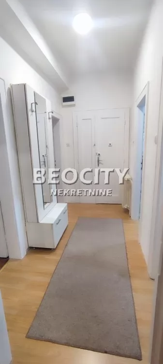 Trosoban stan, 70 m2, Bulevar Evrope, Železnička kolonija ID: 124456 8