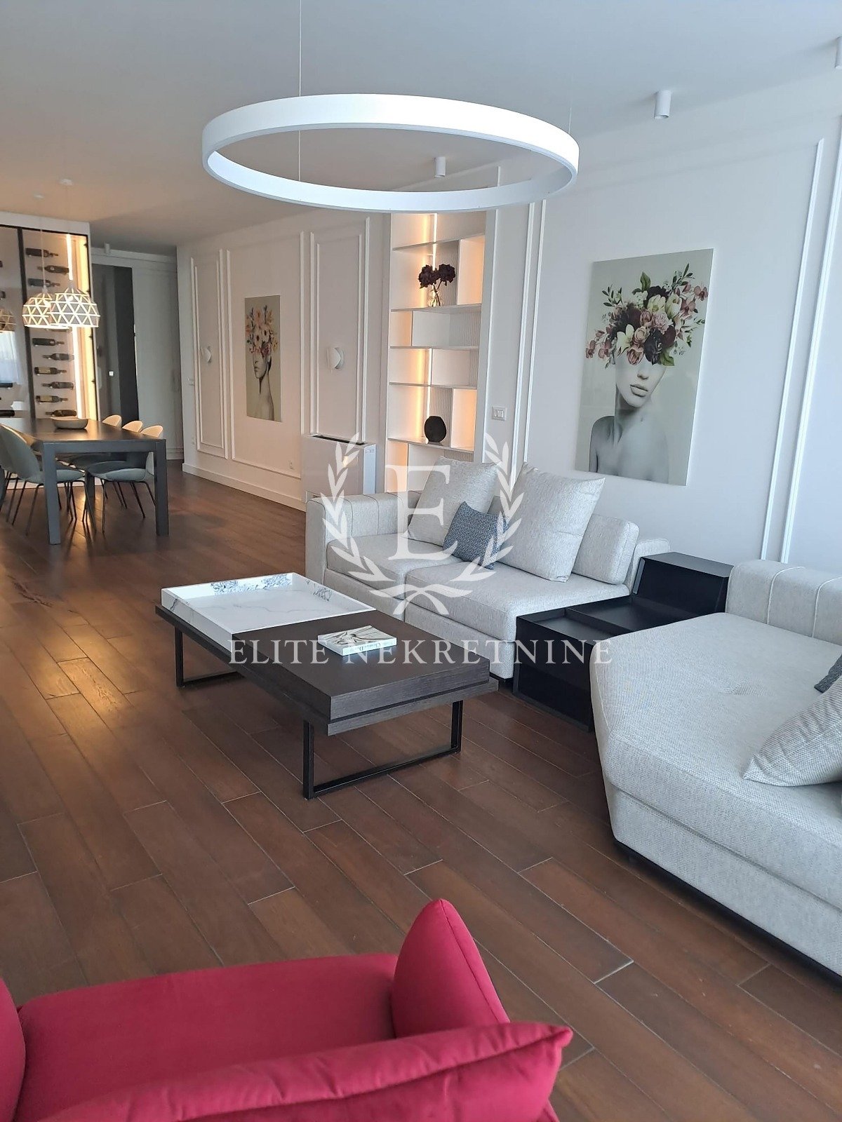 Luksuzan penthouse  2 garazna mesta  novogradnja 1