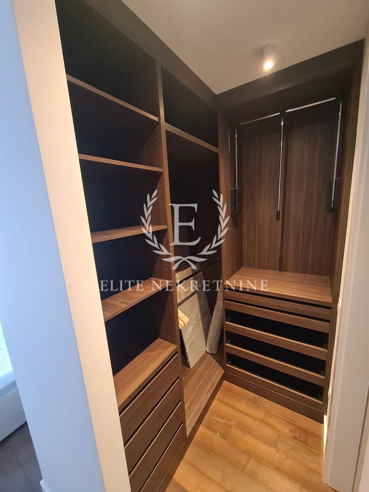 Luksuzan penthouse  2 garazna mesta  novogradnja 5