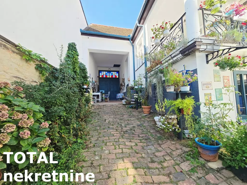 Kuca,SREMSKI KARLOVCI,SREMSKI KARLOVCI,kv: 200.00, € 800000, ID: 3091481 6