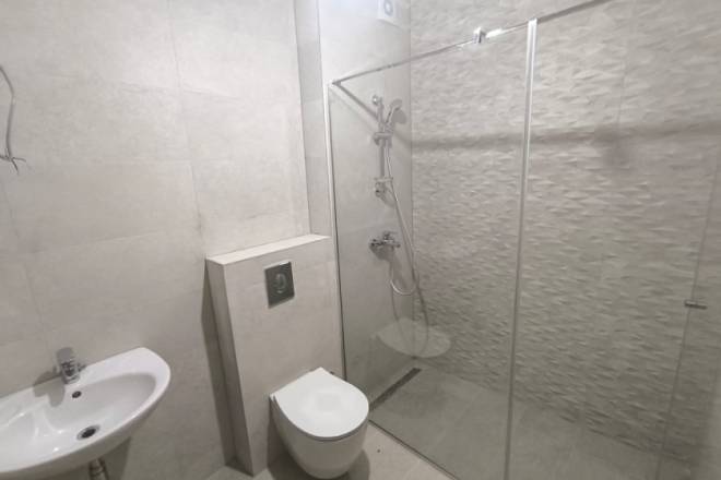 Nov 2 5 stan u centru Surčina  Vojvođanska  58m2 5