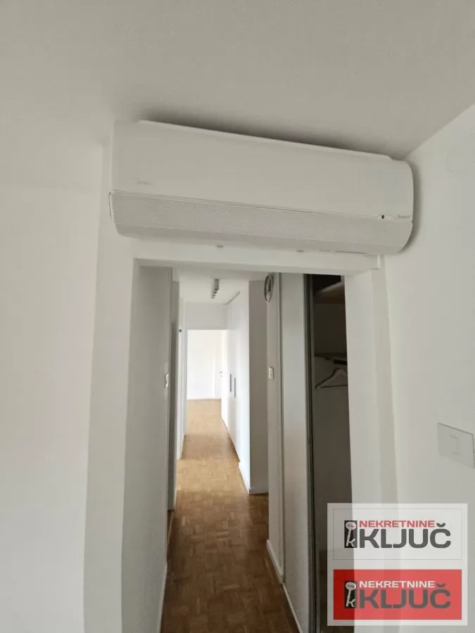 SOCIJALNO, 75m2, Troiposoban, Renoviran 20