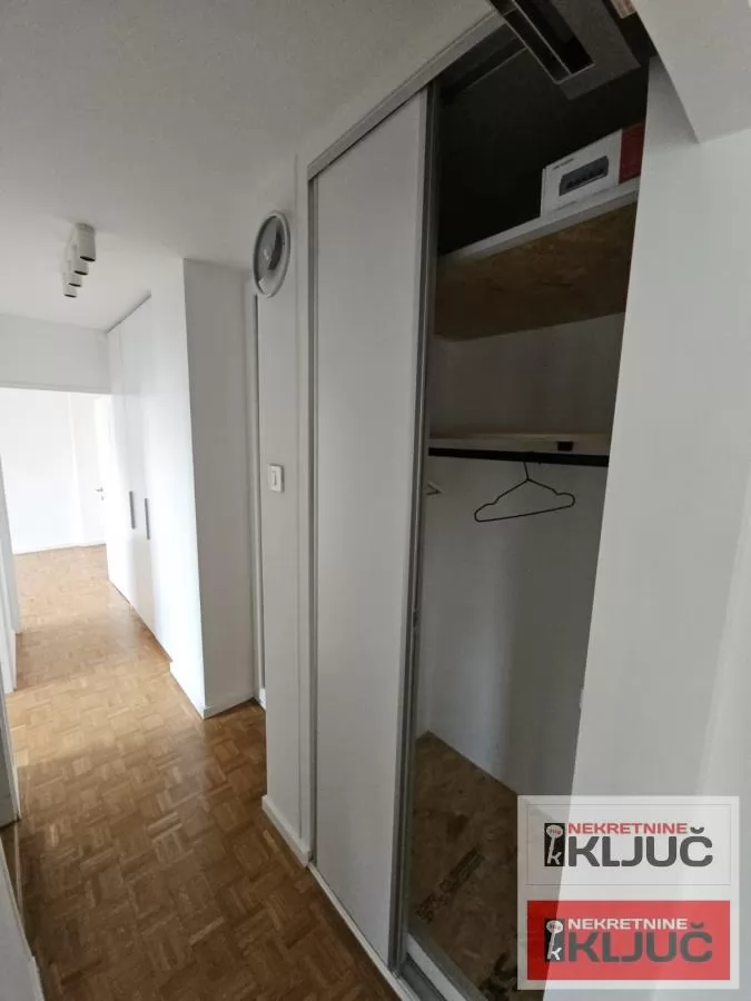 SOCIJALNO, 75m2, Troiposoban, Renoviran 22