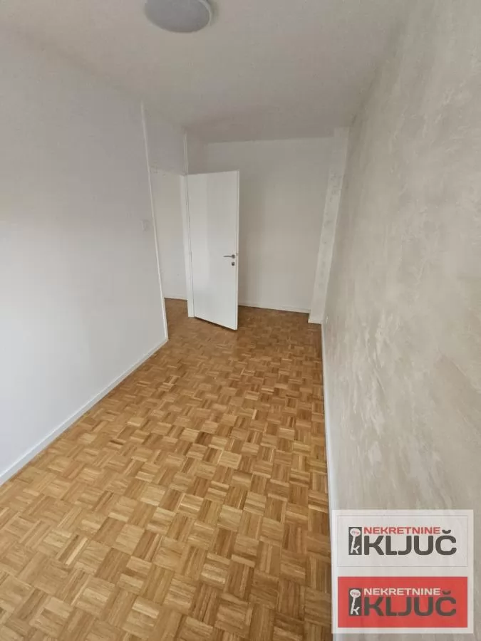 SOCIJALNO, 75m2, Troiposoban, Renoviran 7