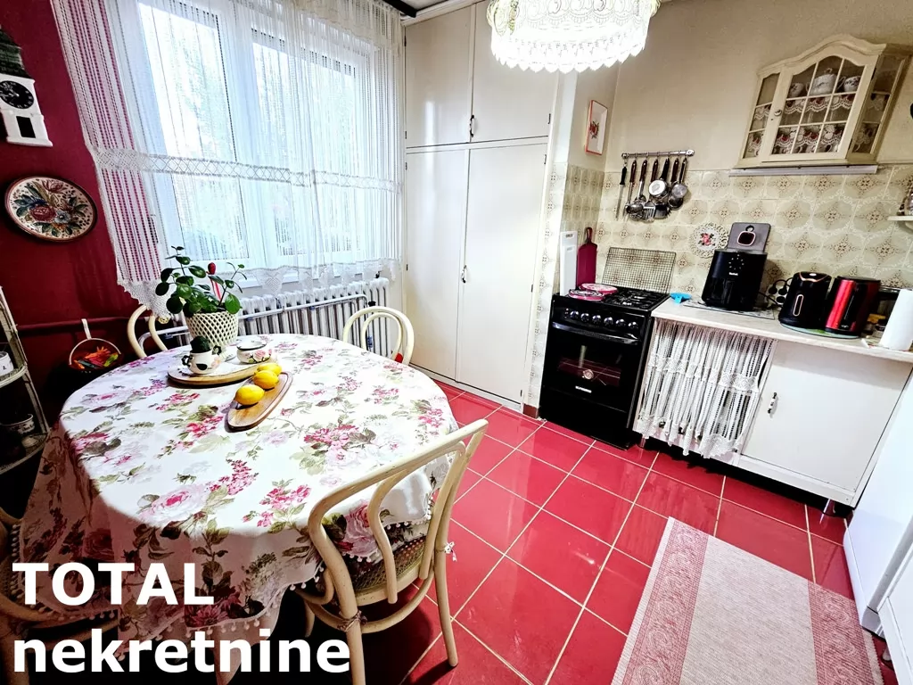 Stan,NOVI SAD,DETELINARA,kv: 43.00, € 125000, ID: 1101574 8