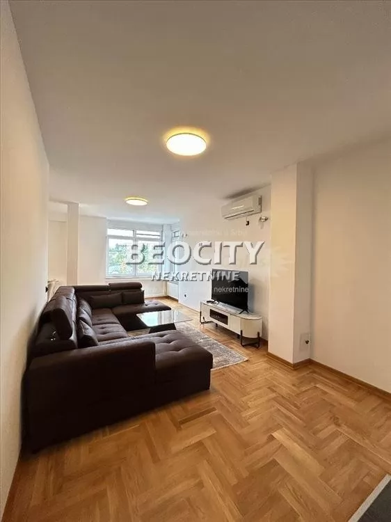 Trosoban stan, 100 m2, Dedinje ID: 123878 2