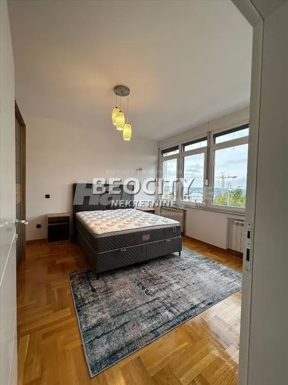 Trosoban stan, 100 m2, Dedinje ID: 123878 9