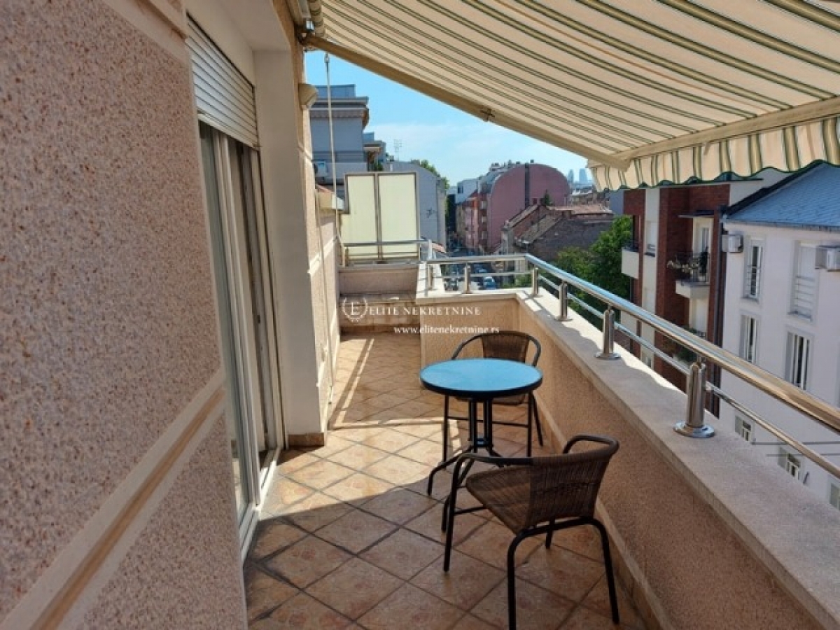 Izdavanje cetvorosoban duplex penthouse  garaza 5