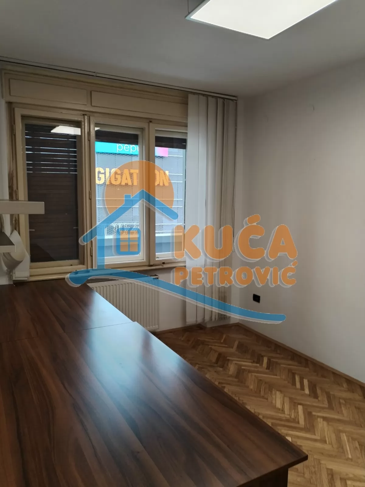 Dvosoban stan, 52 m2, Centar, Obrenovićeva ID: i-015120 8