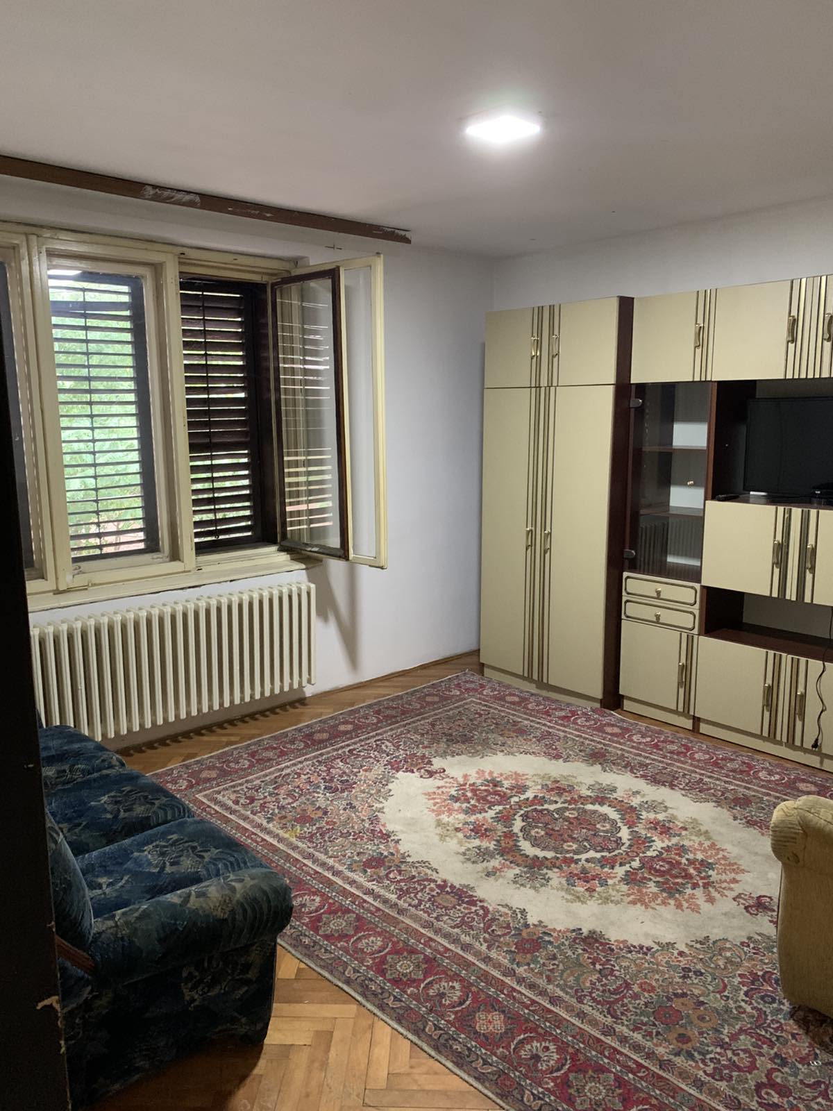 Prodajem stan u Velikim Crljenima 2