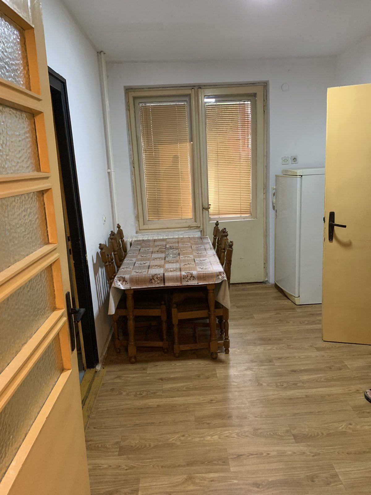 Prodajem stan u Velikim Crljenima 5