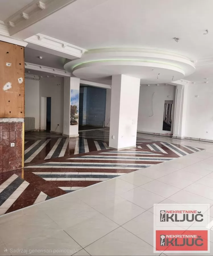 CENTAR IZDAJE SE POSLOVNI PROSTOR 1