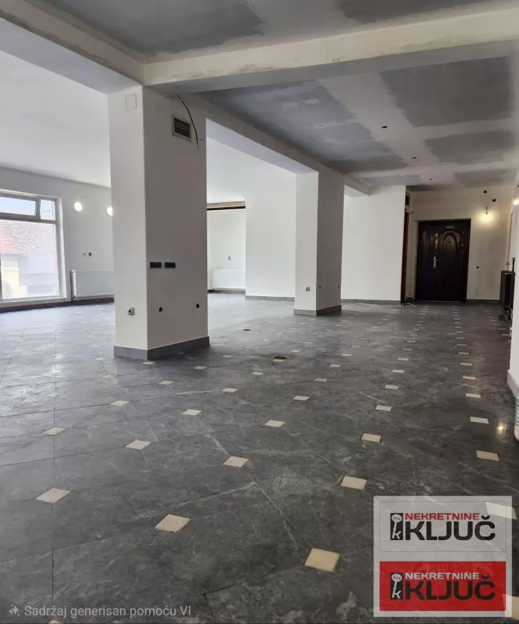 CENTAR IZDAJE SE POSLOVNI PROSTOR 9