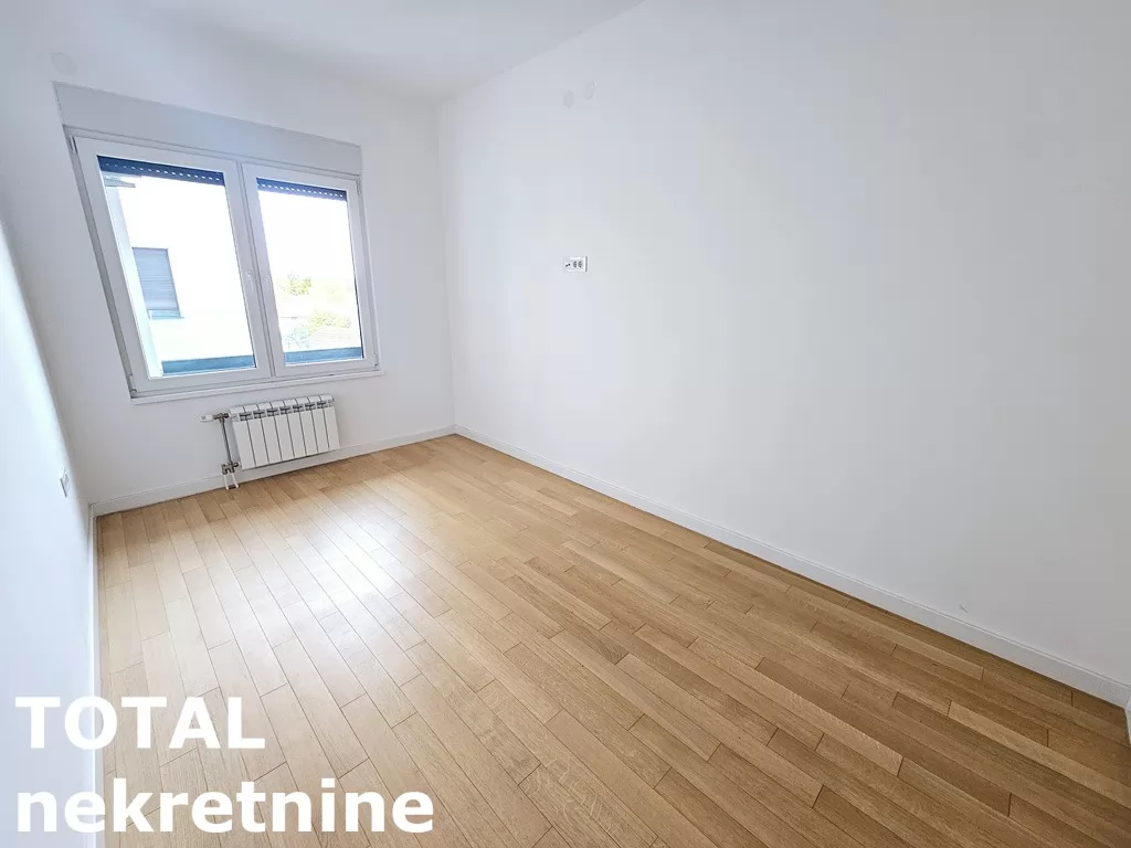 Stan,NOVI SAD,SALAJKA,kv: 66.00, € 200000, ID: 1101570 5