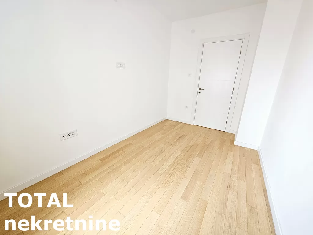 Stan,NOVI SAD,SALAJKA,kv: 66.00, € 200000, ID: 1101570 8