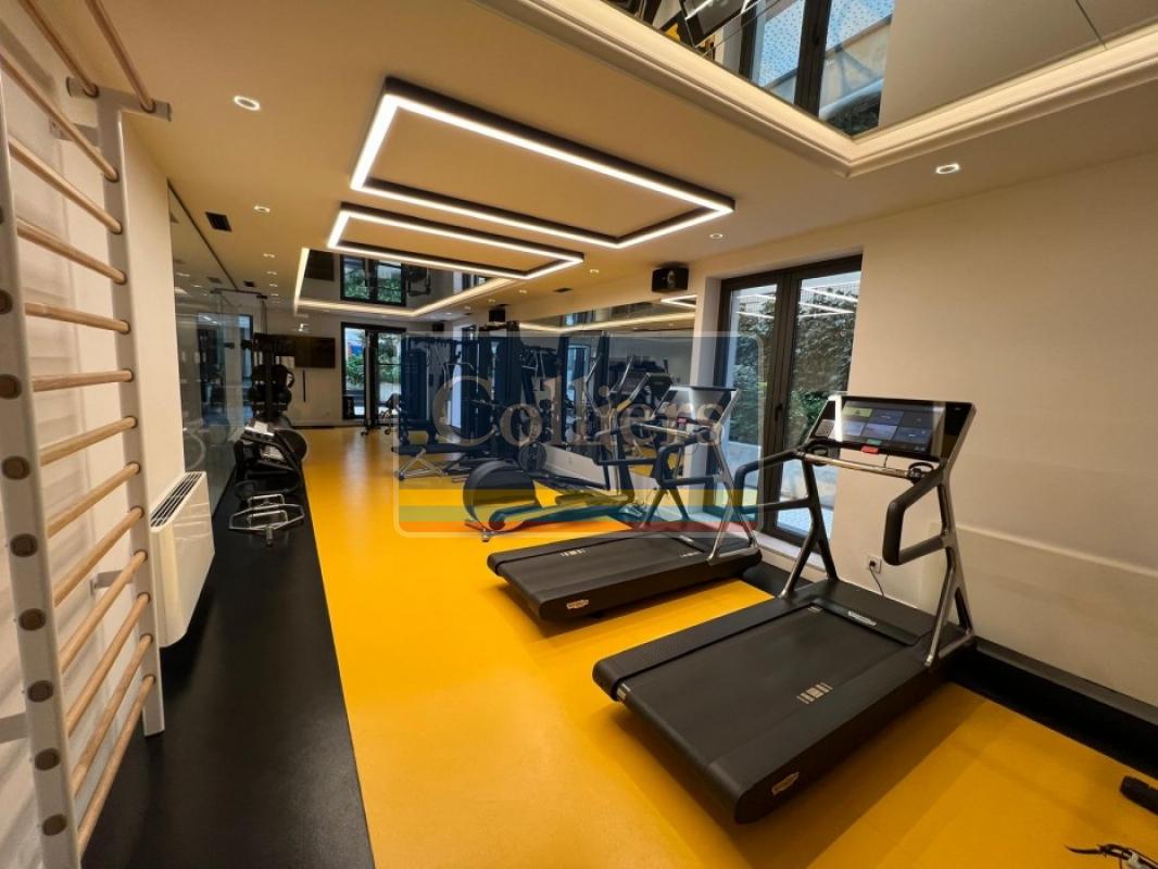 Vračar, Centar, Baba Visnjina, 4.0, 178.00m2, 3500 EUR 3