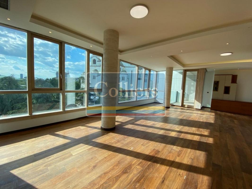 Vračar, Hram Svetog Save, Bore Stankovica, 4.0, 220.00m2, 4500 EUR 2