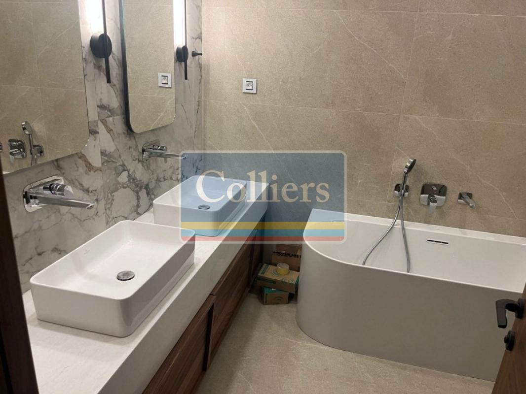 Vračar, Hram Svetog Save, Mutapova, 4.0, 200.00m2, 5000 EUR 4