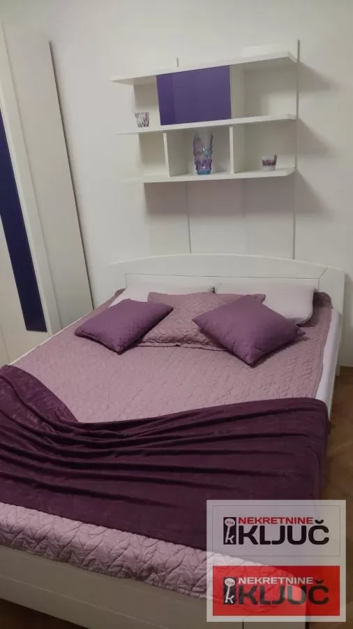 BETANIJA IZDAJE SE DVOSOBAN NAMEŠTEN STAN 19