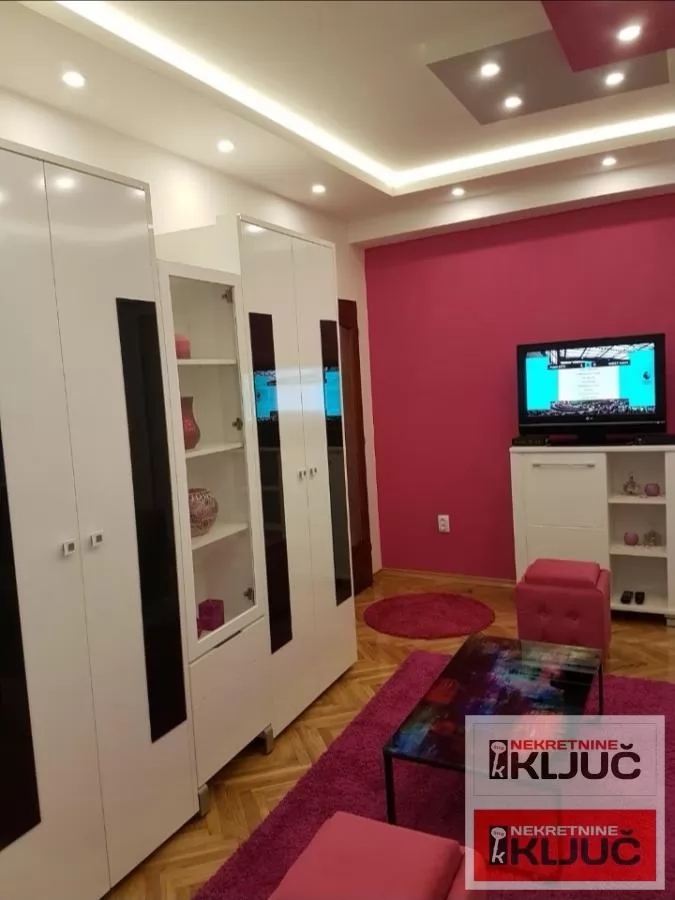 BETANIJA IZDAJE SE DVOSOBAN NAMEŠTEN STAN 3