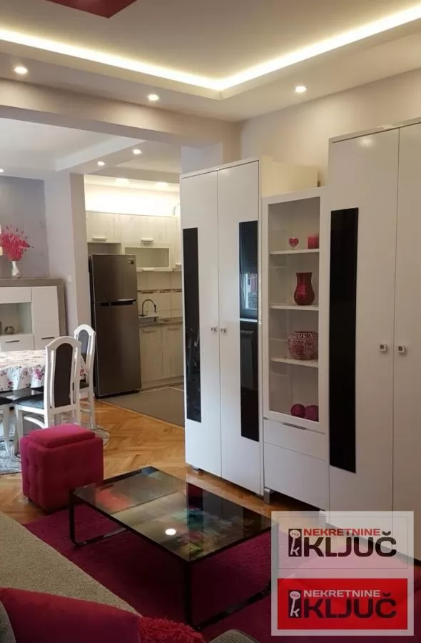 BETANIJA IZDAJE SE DVOSOBAN NAMEŠTEN STAN 4