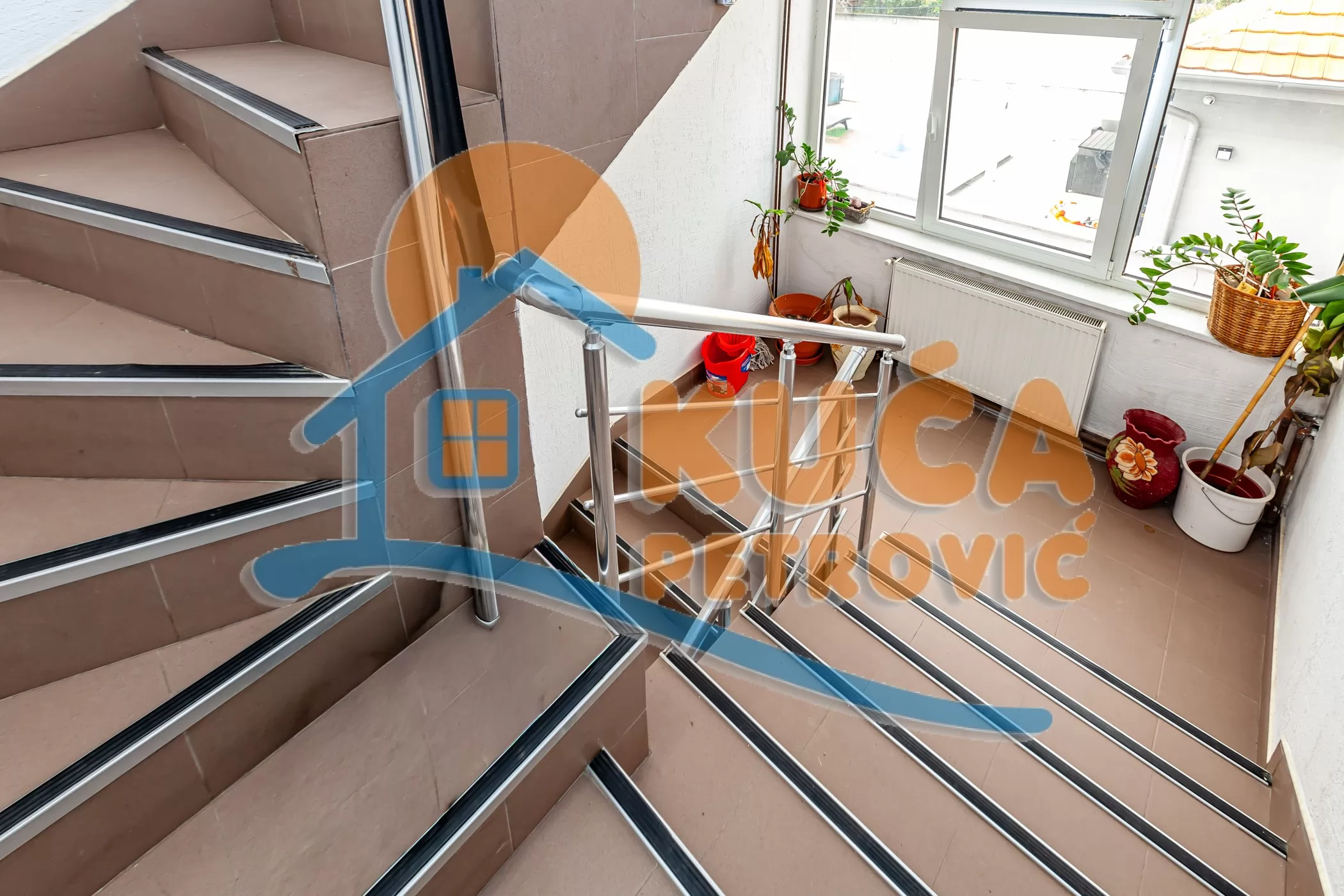 četvorosoban stan, 145 m2, Medoševac, Ivana Milutinovića ID: p-015116 16