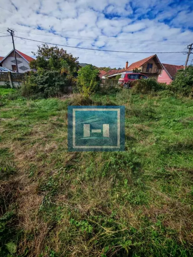 Plac u Trešnjevici do glavnog puta 5