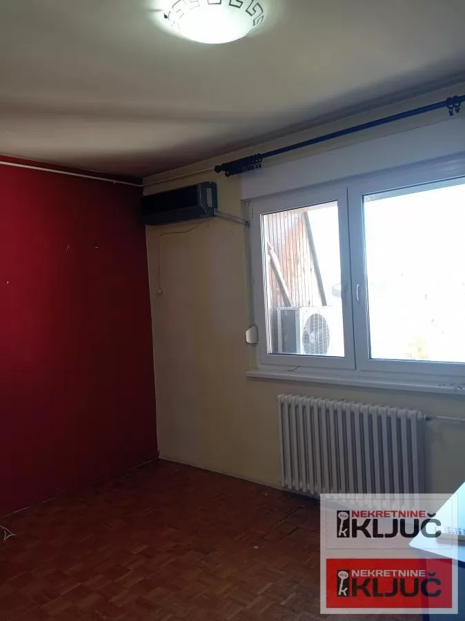 SAJMIŠTE, 62 m2, Dvosoban, Renoviran 11