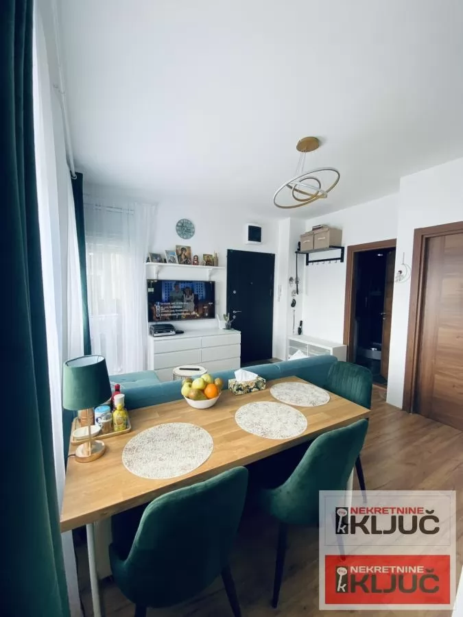 BLIZINA LIPOV GAJA, 30m2, Jednoiposoban, Namešten, sa parking mestom 1