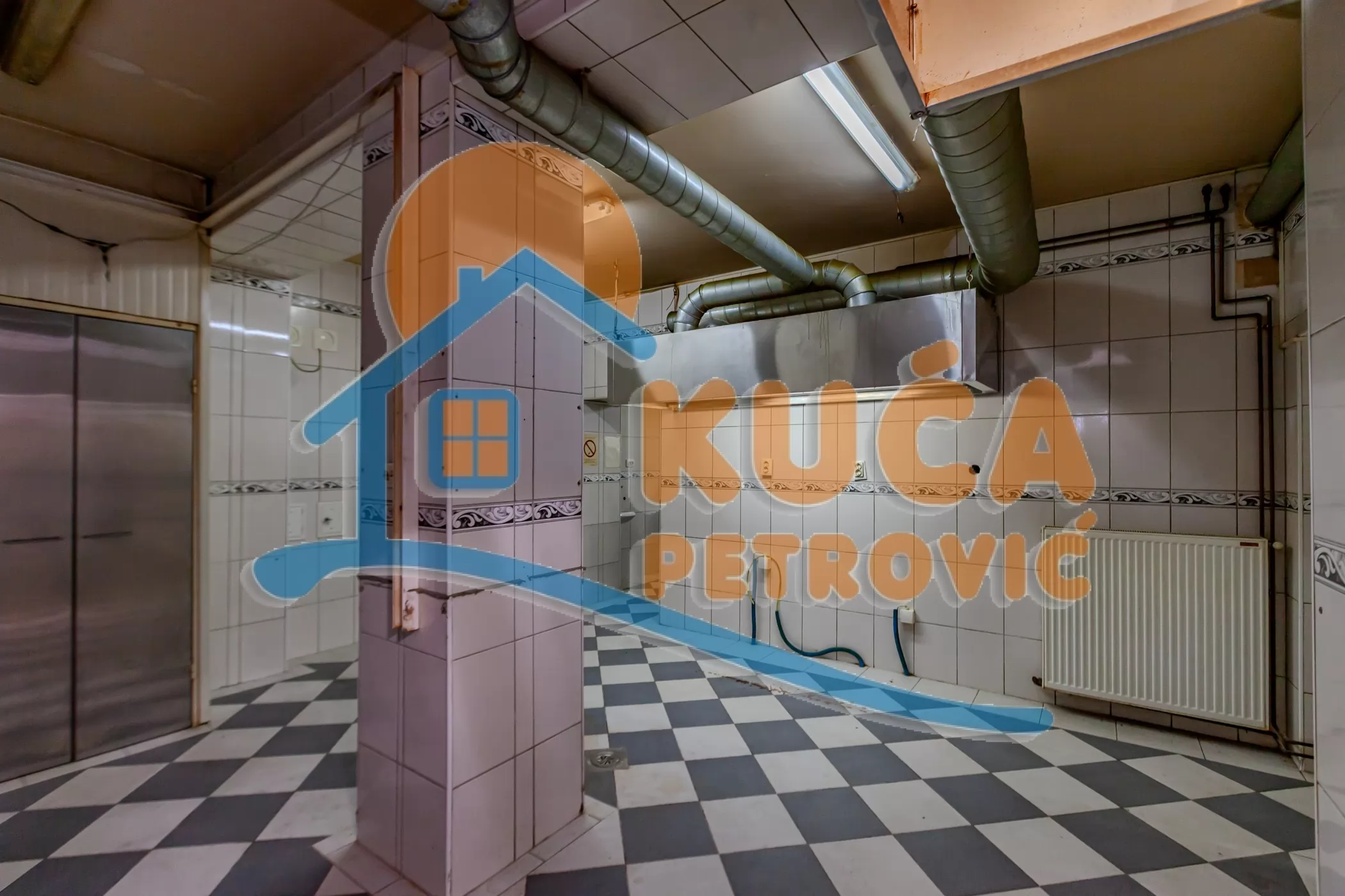 četvorosoban stan, 231 m2, Centar, Cara Dušana ID: p-015155 13