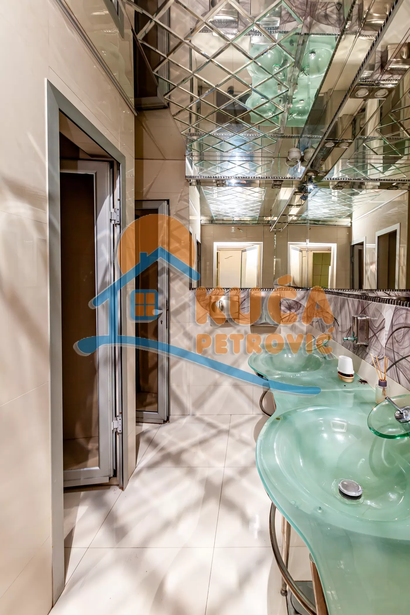 četvorosoban stan, 231 m2, Centar, Cara Dušana ID: p-015155 16